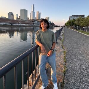 Meet your Posher, Leilani